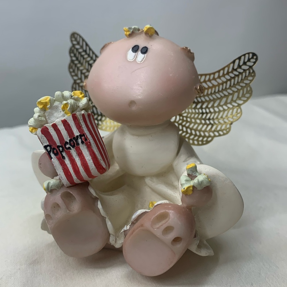 Vintage Kirk's Kritters Angel Cheeks Figurine with Popcorn.